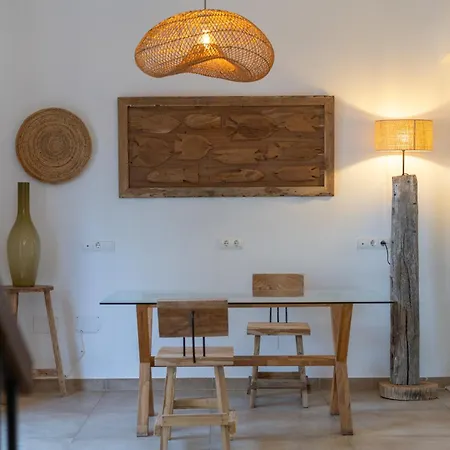 Moorea Boutique - Only Adults